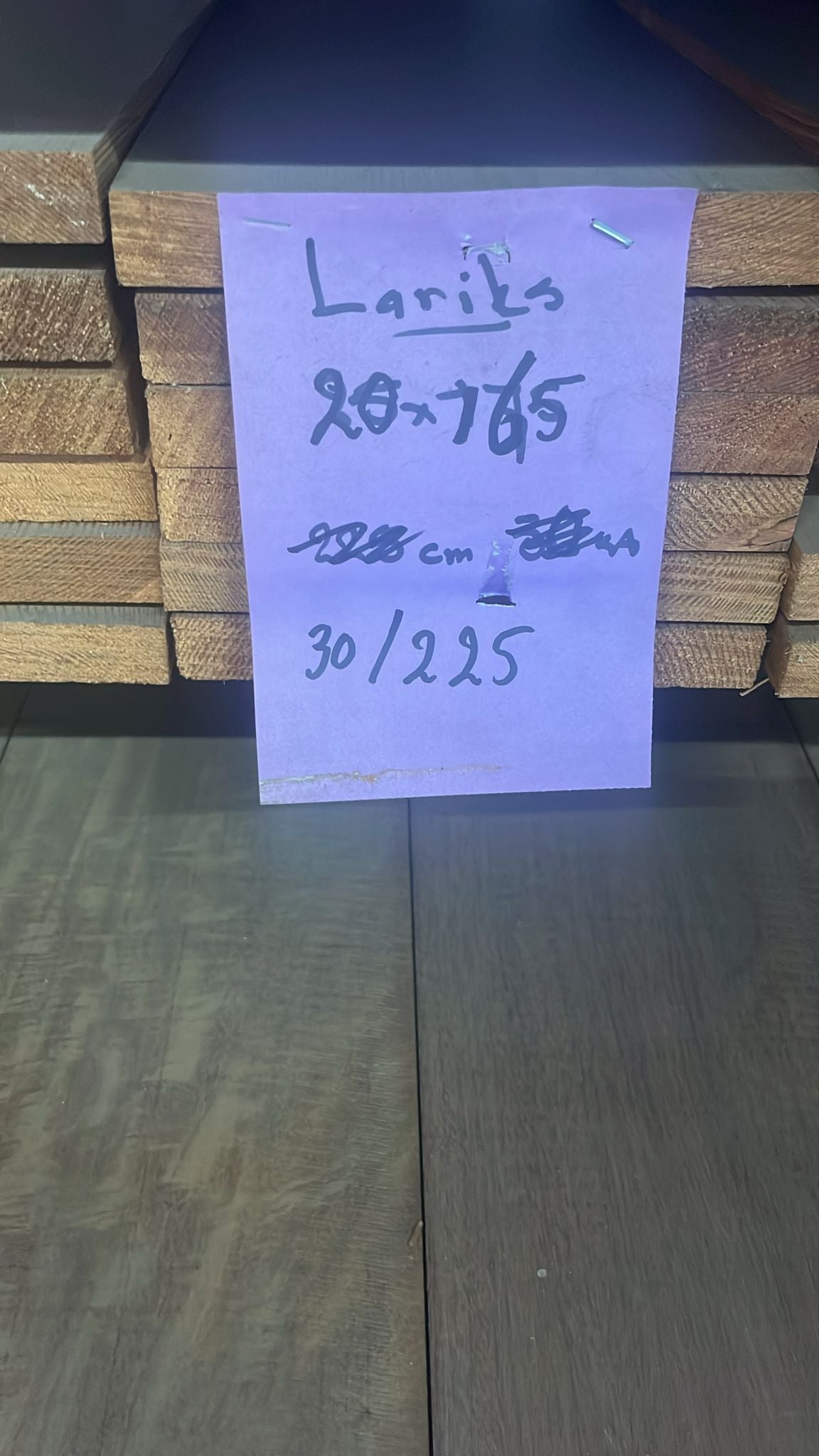 Massief Lariks 20 x 165 x 2250 mm, gedroogd, 4 zijden geschaafd