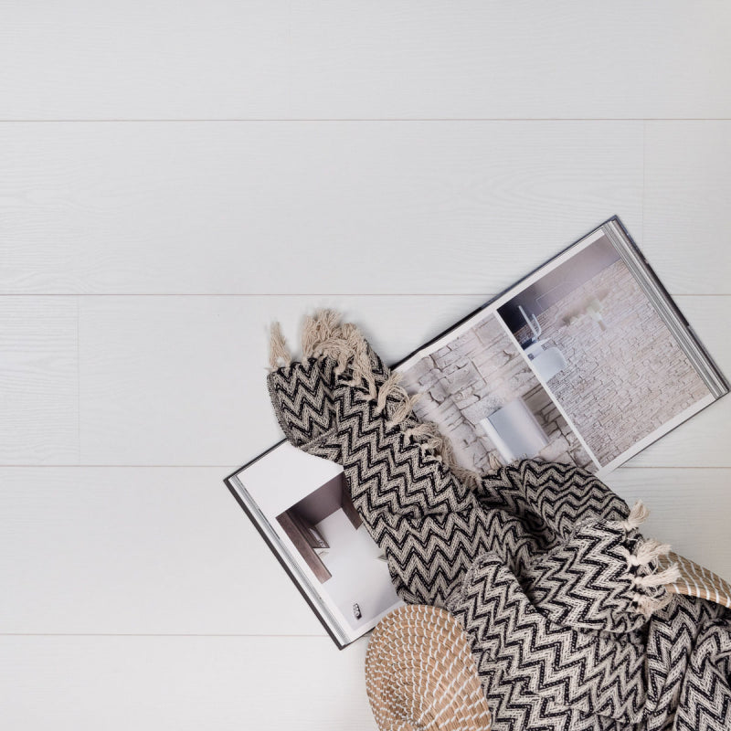 Douwes Dekker Brede plank Koriander, eiken wit gelakt 2V 24,3cm breed