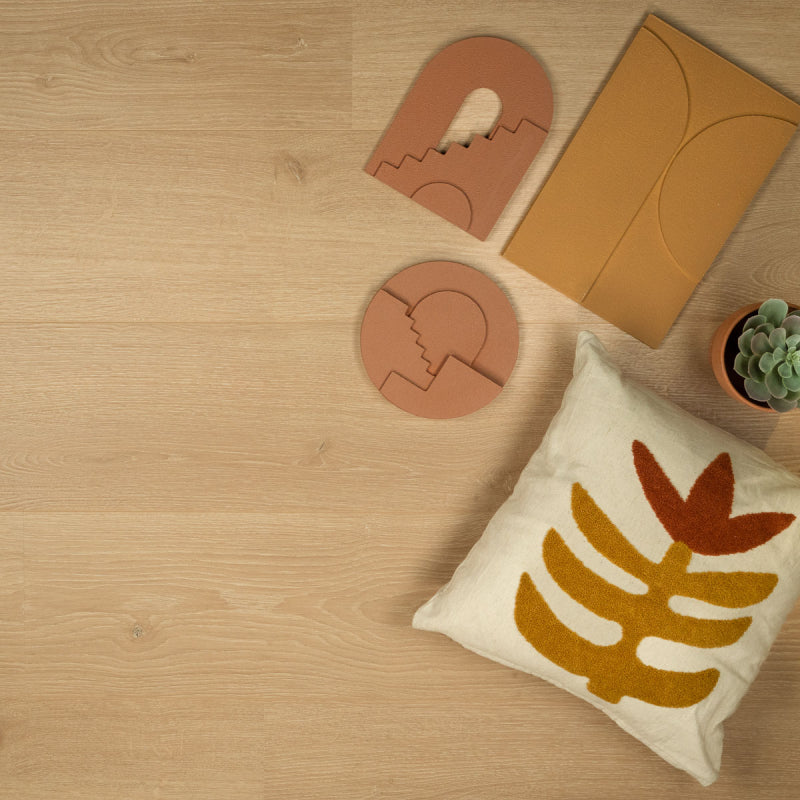 Douwes Dekker Brede plank Kamille, eiken naturel geborsteld met velling