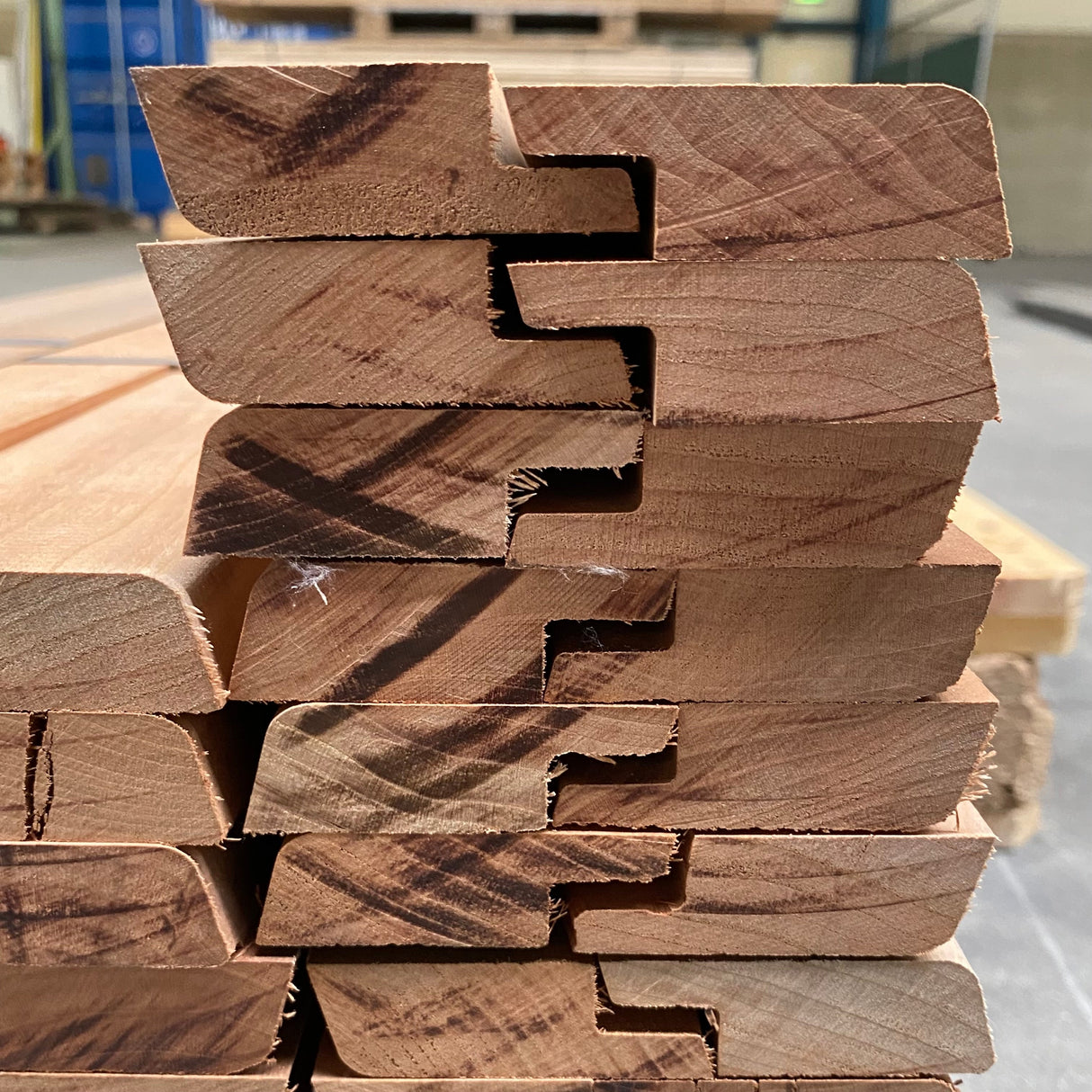 Massief Amerikaans Kersen plint 19 x 60 mm.