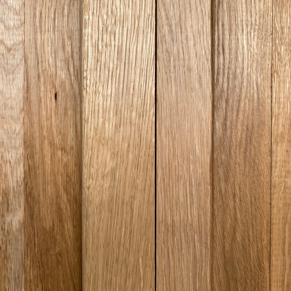 Massief Eiken plint 19 x 60 mm gelakt