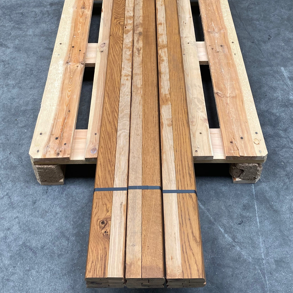 Massief Eiken plint 19 x 60 mm Mahonie kleur geolied