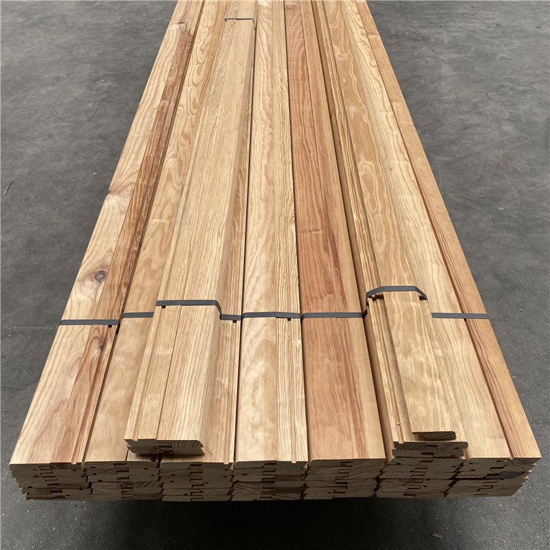 Massief Pitch Pine plint 19 x 60 mm.