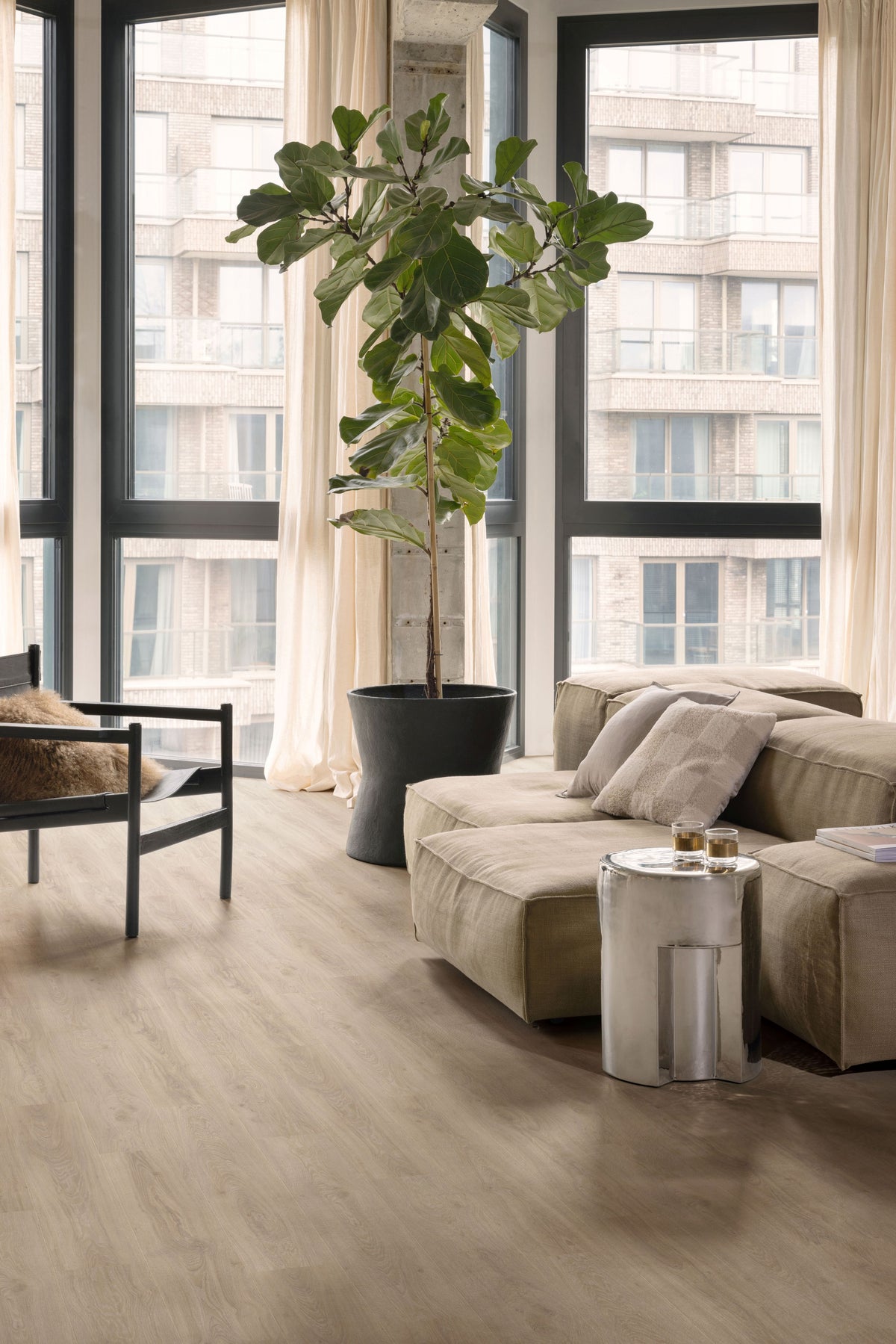 Quick-Step Moduleo LayRed plank Blackjack oak 22210