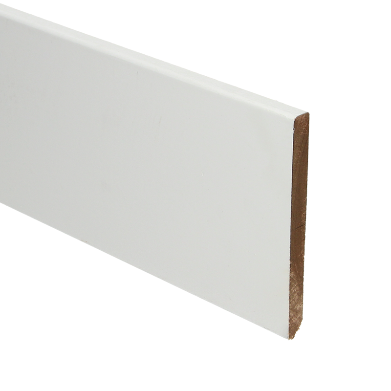 Meranti plint recht 120x10 mm wit gegrond ( per 2,42 m1)